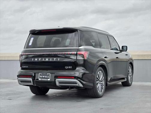 2025 INFINITI QX80 Luxe