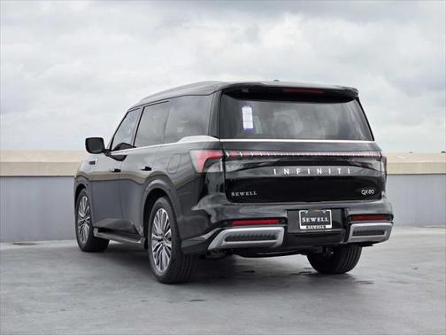 2025 INFINITI QX80 Luxe