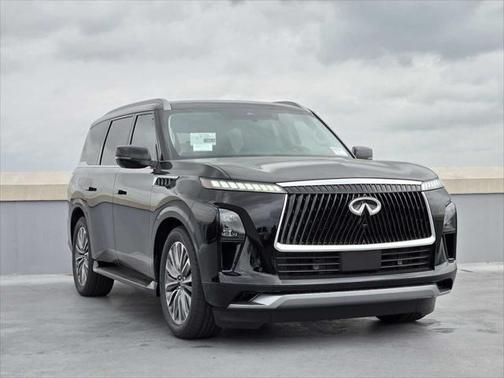 2025 INFINITI QX80 Luxe