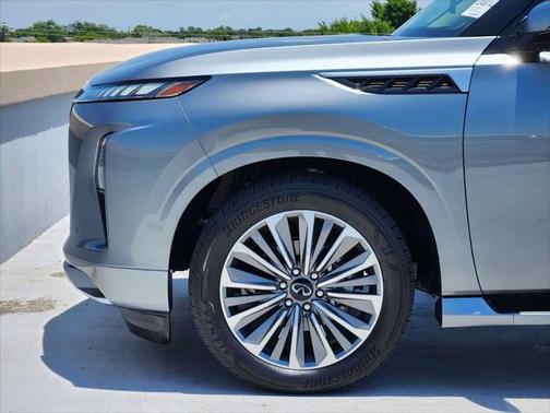 2025 INFINITI QX80 SENSORY AWD