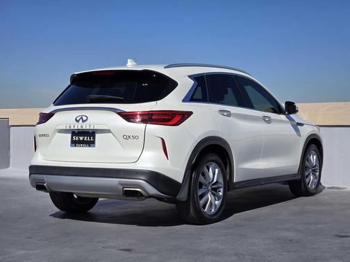 2021 INFINITI QX50 ESSENTIAL