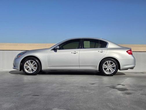 2013 INFINITI G37 Journey