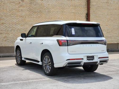 2025 INFINITI QX80 Luxe