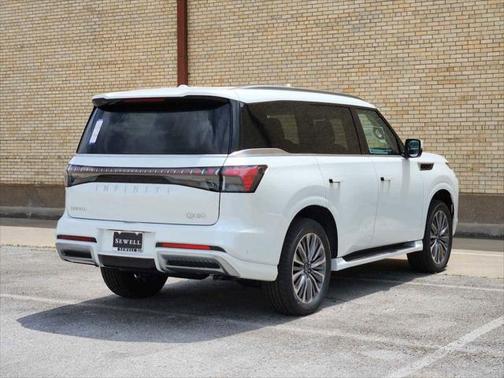 2025 INFINITI QX80 Luxe