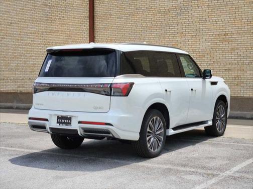 2025 INFINITI QX80 Luxe