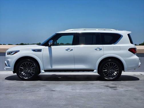2024 INFINITI QX80 SENSORY AWD