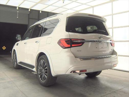 2024 INFINITI QX80 SENSORY AWD