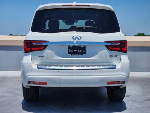 2024 INFINITI QX80 SENSORY AWD