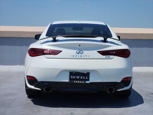 2018 INFINITI Q60 2.0t LUXE