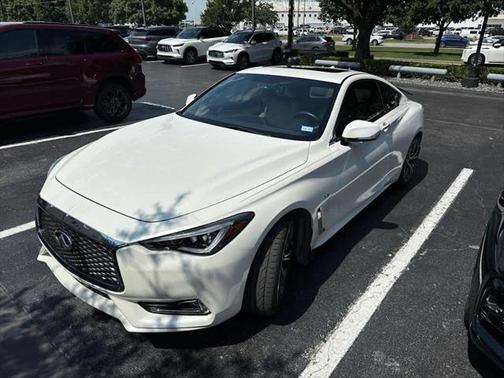 2018 INFINITI Q60 2.0t LUXE
