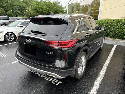 2022 INFINITI QX50 LUXE