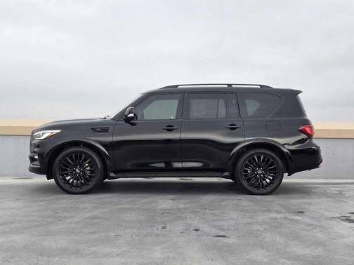 2023 INFINITI QX80 SENSORY
