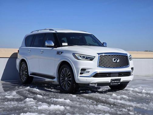 2022 INFINITI QX80 SENSORY
