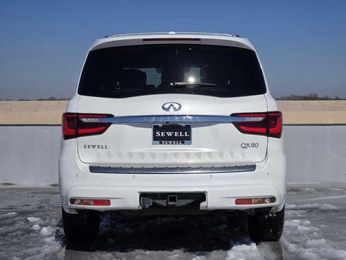 2022 INFINITI QX80 SENSORY