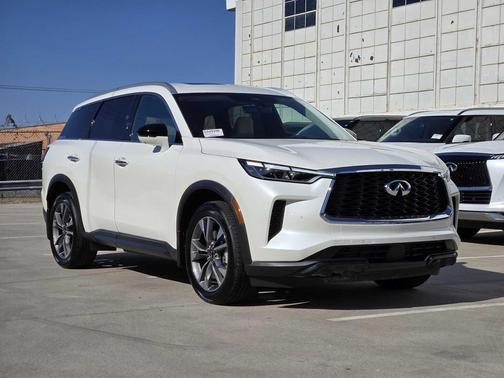 2025 INFINITI QX60 Luxe