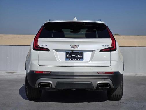 2019 Cadillac XT4 Premium Luxury