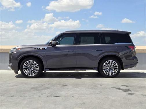 2025 INFINITI QX80 Luxe
