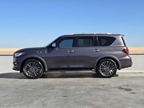 2024 INFINITI QX80 SENSORY