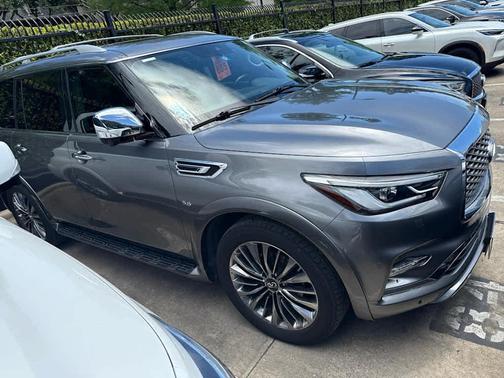 2019 INFINITI QX80 Luxe