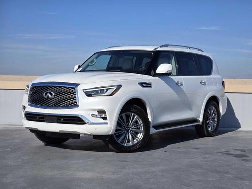 2024 INFINITI QX80 Luxe