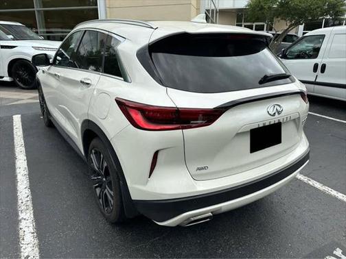 2022 INFINITI QX50 LUXE AWD