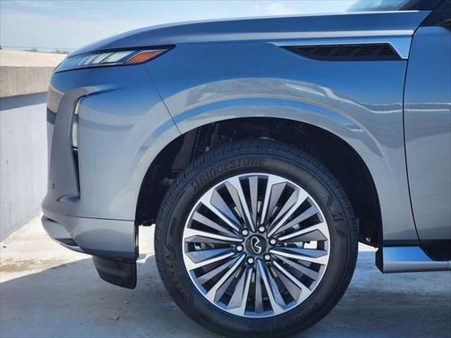 2025 INFINITI QX80 SENSORY AWD