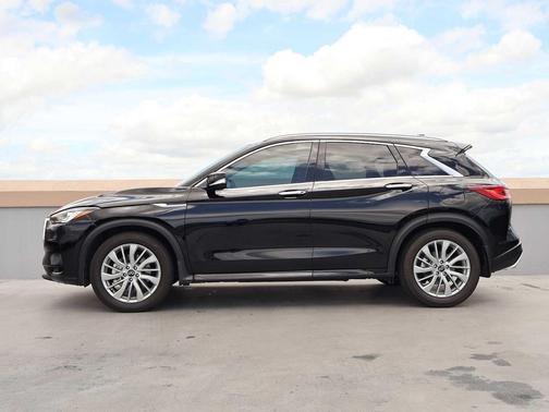Black Obsidian 2023 INFINITI QX50 LUXE