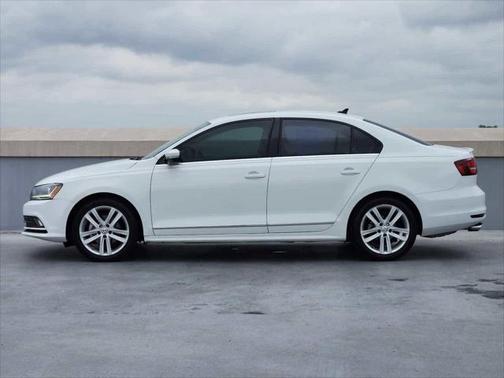 2017 Volkswagen Jetta 1.8T SEL
