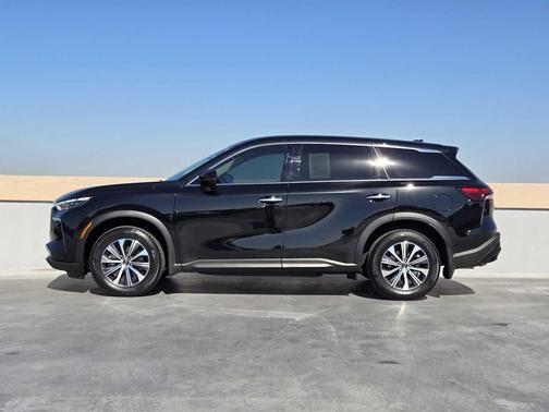 2025 INFINITI QX60 Pure