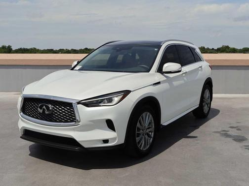 Radiant White 2025 INFINITI QX50 Luxe AWD