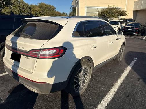 2020 Lincoln Nautilus Reserve