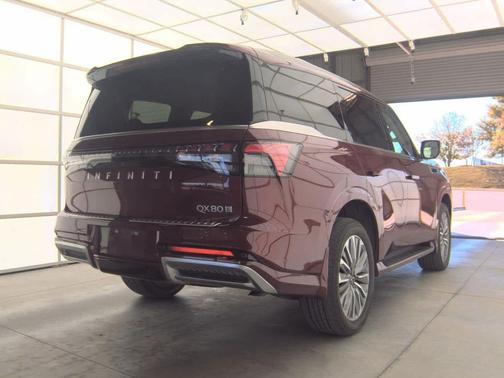 2025 INFINITI QX80 SENSORY AWD