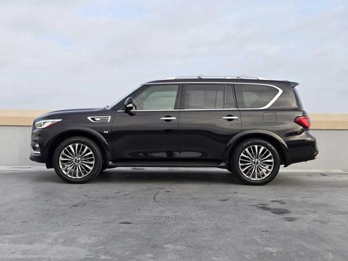 2018 INFINITI QX80 Base