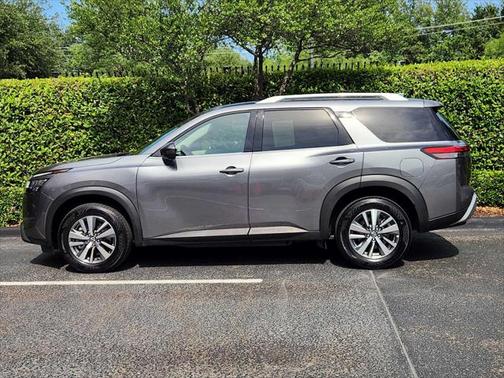2024 Nissan Pathfinder SL 4WD