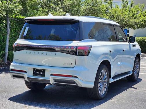 2025 INFINITI QX80 SENSORY AWD