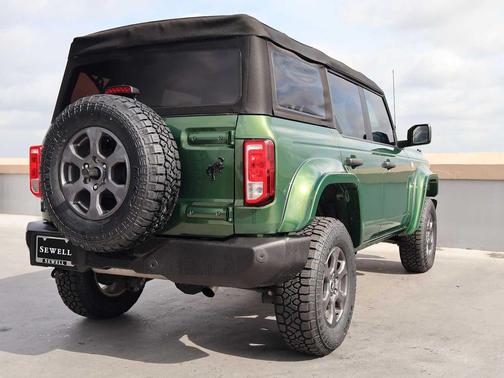 Eruption Green Metallic 2023 Ford Bronco Big Bend