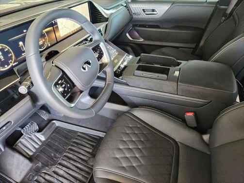 2025 INFINITI QX80 AUTOGRAPH AWD