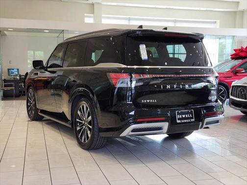 2025 INFINITI QX80 SENSORY AWD