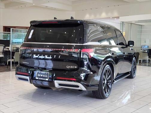 2025 INFINITI QX80 SENSORY AWD