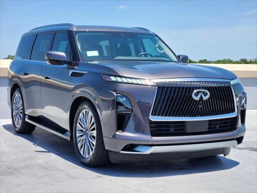 2025 INFINITI QX80 Luxe
