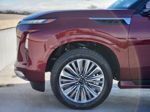 2025 INFINITI QX80 SENSORY AWD