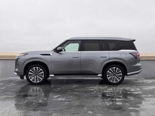 2025 INFINITI QX80 SENSORY AWD