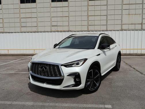Radiant White 2025 INFINITI QX55 LUXE