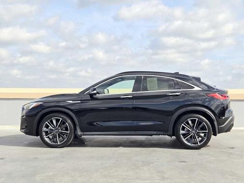 Black Obsidian 2025 INFINITI QX55 ESSENTIAL