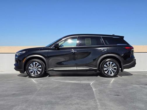 2025 INFINITI QX60 Pure