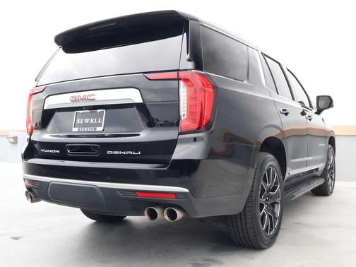 Onyx Black 2024 GMC Yukon Denali