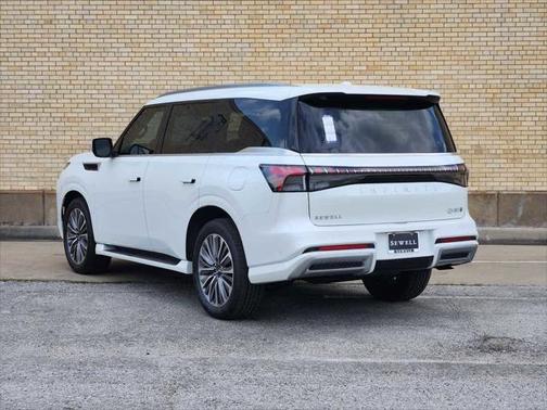2025 INFINITI QX80 Luxe