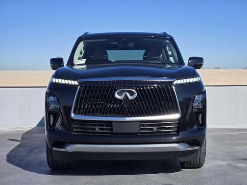 2025 INFINITI QX80 SENSORY AWD