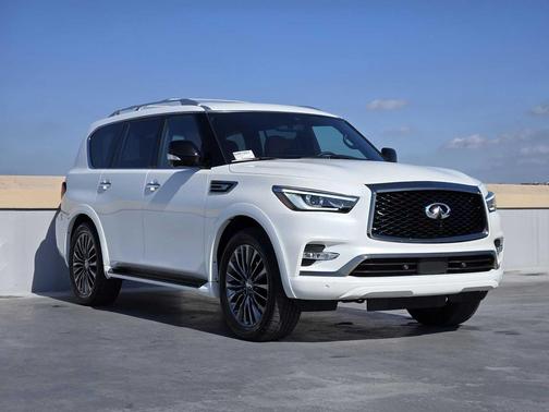 2024 INFINITI QX80 SENSORY AWD