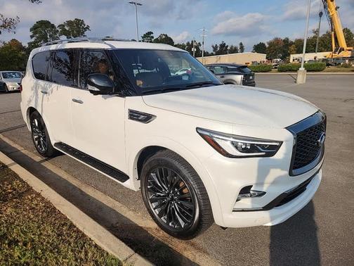 2024 INFINITI QX80 SENSORY AWD